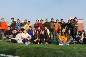 南京超级"学霸班"：全班28人考研，24人成功过线，英语六级通过率100%！图片