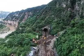 侯月铁路水害受损路段15日正式恢复通车图片