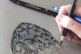 英国女孩手绘哥特式建筑，复杂精致的素描令人吃惊，质感绝了图片