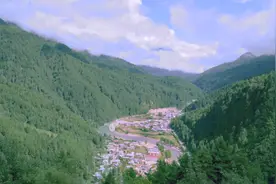 隐藏在亚东的夏天等您来找寻图片