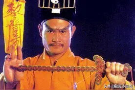 林正英喝酒就打人，喝完酒连洪金宝都打！原来是这样？图片