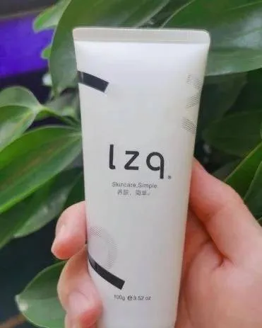 超市内亲民的5款洗面奶，碰到了就囤一些吧，个个都是隐藏的宝贝