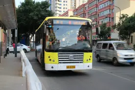 10月20日起乌鲁木齐公交实行冬季运营时间图片