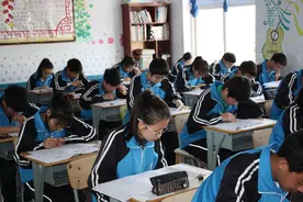 抑郁症：为什么患病的孩子在家里好好的，一到学校就不行了？图片