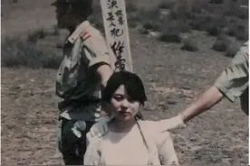 22岁花季少女被枪毙，死前表情镇定，不少人同情她的遭遇图片