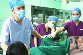 “生孩子就可以舍弃尊严吗？”90后产妇灵魂拷问，让医生气愤不已图片