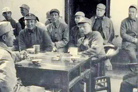 国军第三军战败，败军将领拜见聂荣臻：老师，抓紧收容军乐队图片