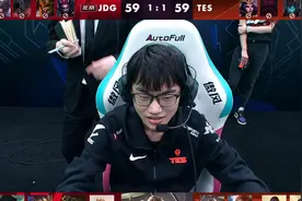 LPL决赛终极名场面！阿水左手二打五引爆解说圈，米勒想起那句话图片