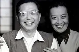 东方的莎士比亚，19岁废寝忘食创作《雷雨》，与鲁迅郭沫若齐名图片