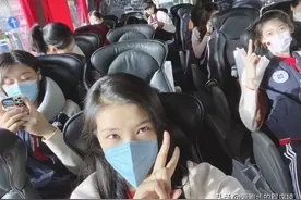 中国女排返程，张常宁被“调侃”：终于可以买新发卡了图片
