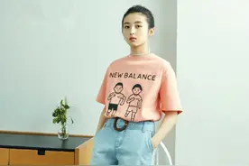 张子枫拍新代言大片，穿糖果色运动装可盐可甜，引领少女潮流图片