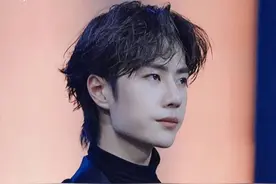 脱粉回踩靠买专辑：王一博脱粉工会人数破九千，却自己说漏嘴图片