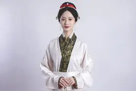宋朝人的审美有多绝？看看这些复原款汉服就知道了，端庄又典雅图片