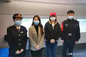 紧急时刻！大连姑娘口对口做人工呼吸图片