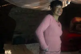 一位农村双性人40年的尴尬人生，渴望变成女人，结婚生子幸福生活图片