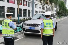 创建文明城市 济源交警“在路上”图片