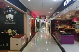 家居建材市场不景气，店铺老板垂死挣扎的坚持活下去图片