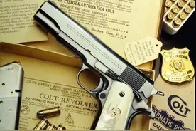 别看这种魔改M1911外表如同工艺品 其精度高到拿来比赛都绰绰有余图片