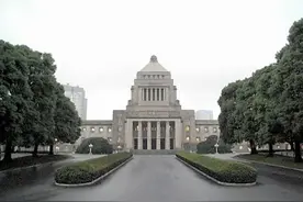 不可思议的日本“家族政治”图片