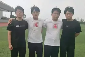 四胞胎男孩出生时轰动一时，18年后全部考上大学，母亲：非常知足图片
