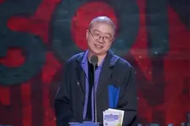 节目被停播，杨笠的代言被撤，与黑尾酱公司注销，李诞这是怎么了图片