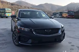 黑色吉利星瑞更有商务气息，冬天最能考验一台车的高级感图片