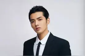 吴亦凡家庭疑曝光，妈妈武大毕业父母皆高知，爸爸欲见儿子屡被拒图片