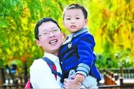 这位“带娃奶爸”处理疫情防控数据有一手，另一个身份是行业“两栖精英”图片