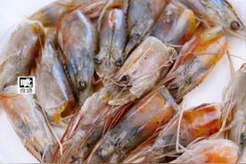 都说虾头脏含重金属不能吃，真的对吗？扔了很可惜图片