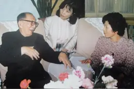 聂荣臻曾救下个日本女孩，40年后女孩来华寻亲，一声爸爸令人动容图片