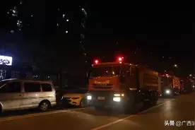 消防员竟然跑步进火场，还疏散了160名群众！图片