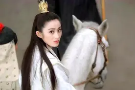 《追虎擒龙》揭露了一个残酷的现实：王晶又把港片的尴尬给暴露了图片