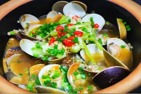 砂锅牛肉海鲜煲，肉质鲜香嫩滑，开胃下饭，做法简单图片