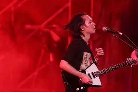 薛之谦背后的男人：16年前周杰伦就邀他当嘉宾，怎么就是不红？图片