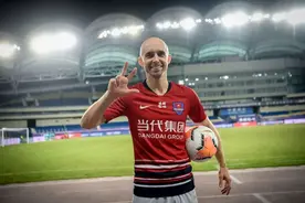 专访阿德里安：我把伊布当榜样，再踢四五年不是难事图片