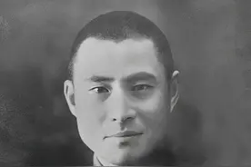 黄维痴迷发明永动机，其妻子在狱外苦苦等候27年，却在团聚后自杀图片