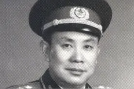 解放天津的五大纵队，司令员都是谁，四位上将一位中将图片