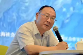 大学教授：生二胎高考加20分，生三胎加50分！人口危机可解决图片