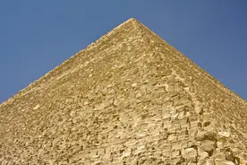 浙大教授称有证据，表示金字塔是水泥土伪造的，要为中华文明正名图片