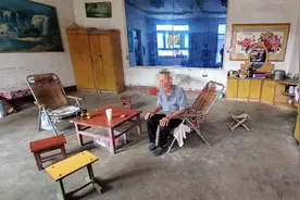 “死的都是我亲人！”饭店坍塌，过寿老人下跪道歉上热搜！画面太心疼图片