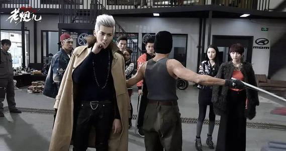 EXO12位成员现状：黄子韬回家继承父业，鹿晗因恋爱打烂一手好牌