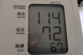 轻断食几次后，血压高压从151降到114！图片