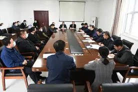 松原市委书记李晓杰到市信访局接待来访群众并看望慰问信访干部图片