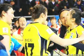 女排“惹是生非”的球员！天才少女挑衅曾春蕾，丁霞队友参与打架图片