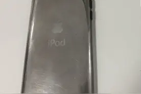 iPod Touch4，让人怀旧的苹果产品！拟物化图标很经典图片