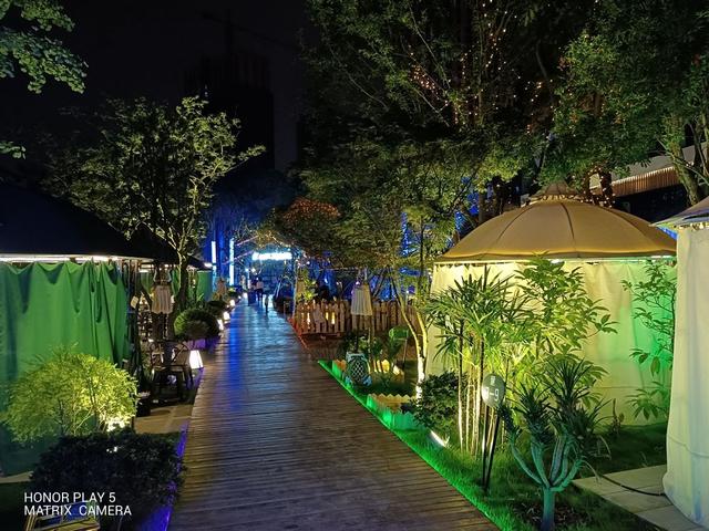 荣耀Play5体验报告：除了快充，还有一些“意料之外”