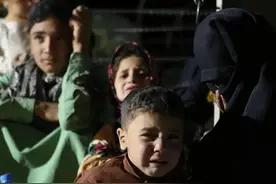 大批阿富汗难民涌入伊朗 中国会遭遇难民潮吗？图片