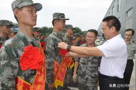 自觉接受祖国挑选 奔赴军营建功立业——曹县举行2020年度新兵入伍欢送仪式图片