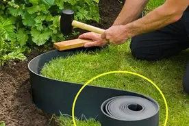 学学国外院子种菜，地面嵌入一圈黑色橡胶带，代替围栏隐形又美观图片