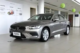 原汁原味的欧洲豪华中型车，入门也有8AT，带你看沃尔沃S60图片
